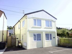 2 bedroom Flat to re...